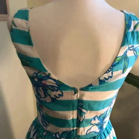 Lilly Pulitzer dress striped sleeveless - Picture 4 of 4